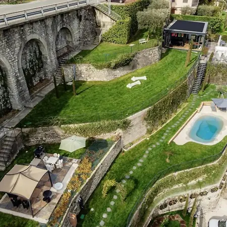 Charming Retreat In * Laglio